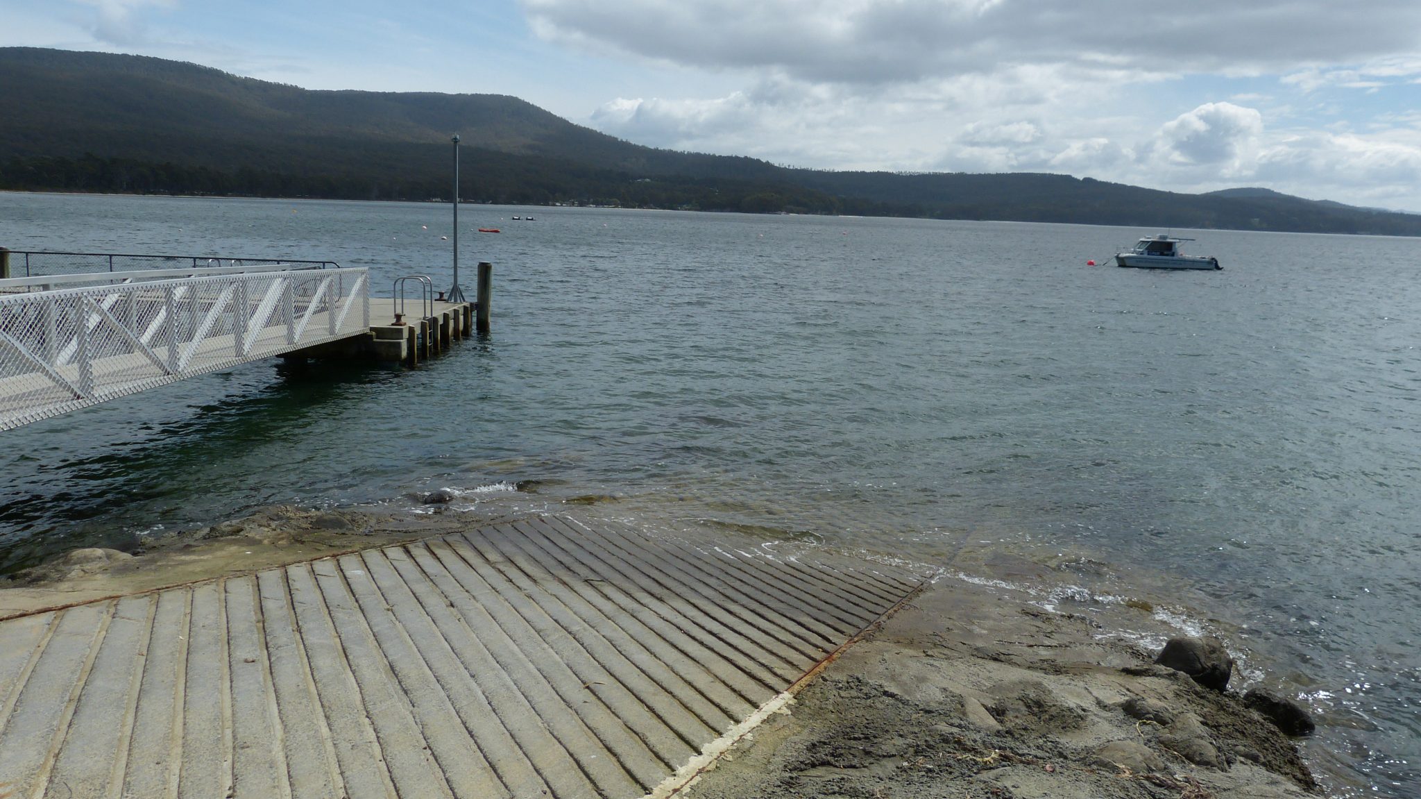 Adventure Bay Boat Ramp / Jetty Marine and Safety Tasmania