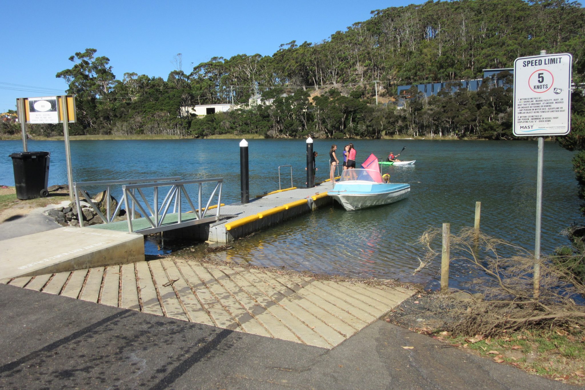 Cam River Boat Ramp - Marine and Safety Tasmania