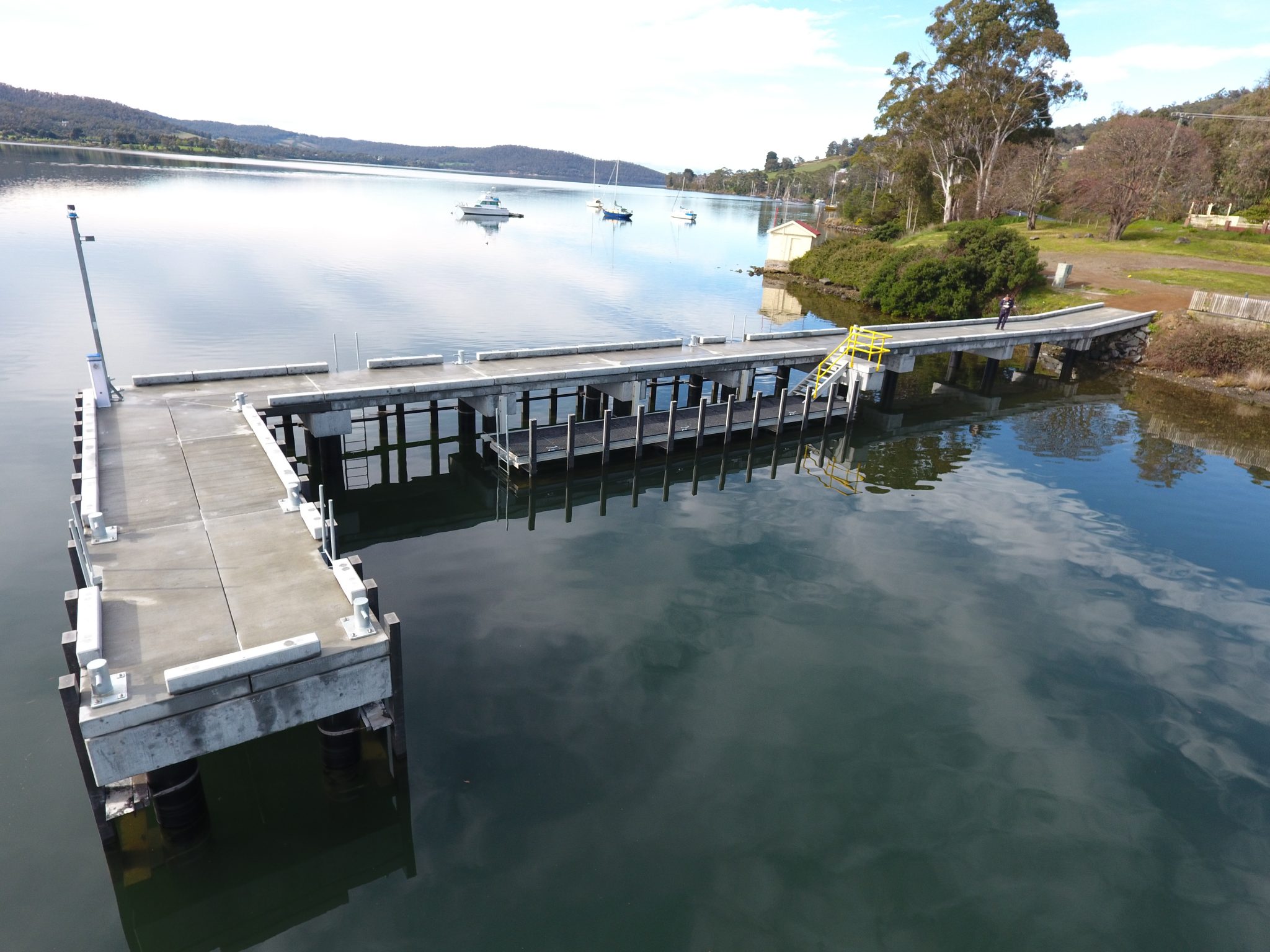 Cygnet Jetty - Marine and Safety Tasmania